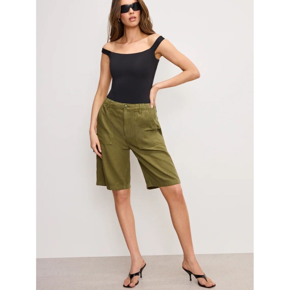NWT Good American Lite Linen Bermuda Short Martini Olive Women Size 10